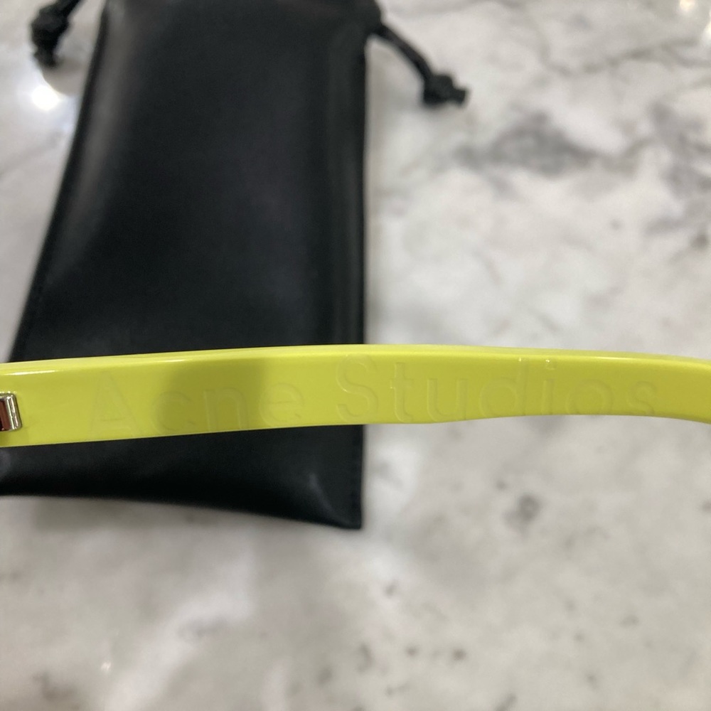 Acne Studios Anitha sunglasses. - Picture 6 of 9